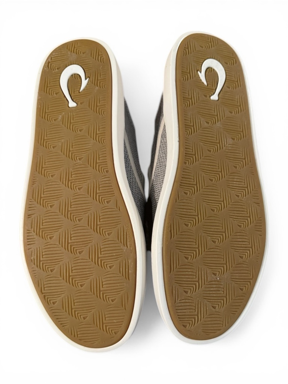 OluKai Pehuea Slip On in Tapa/Tapa - Picture 9 of 11